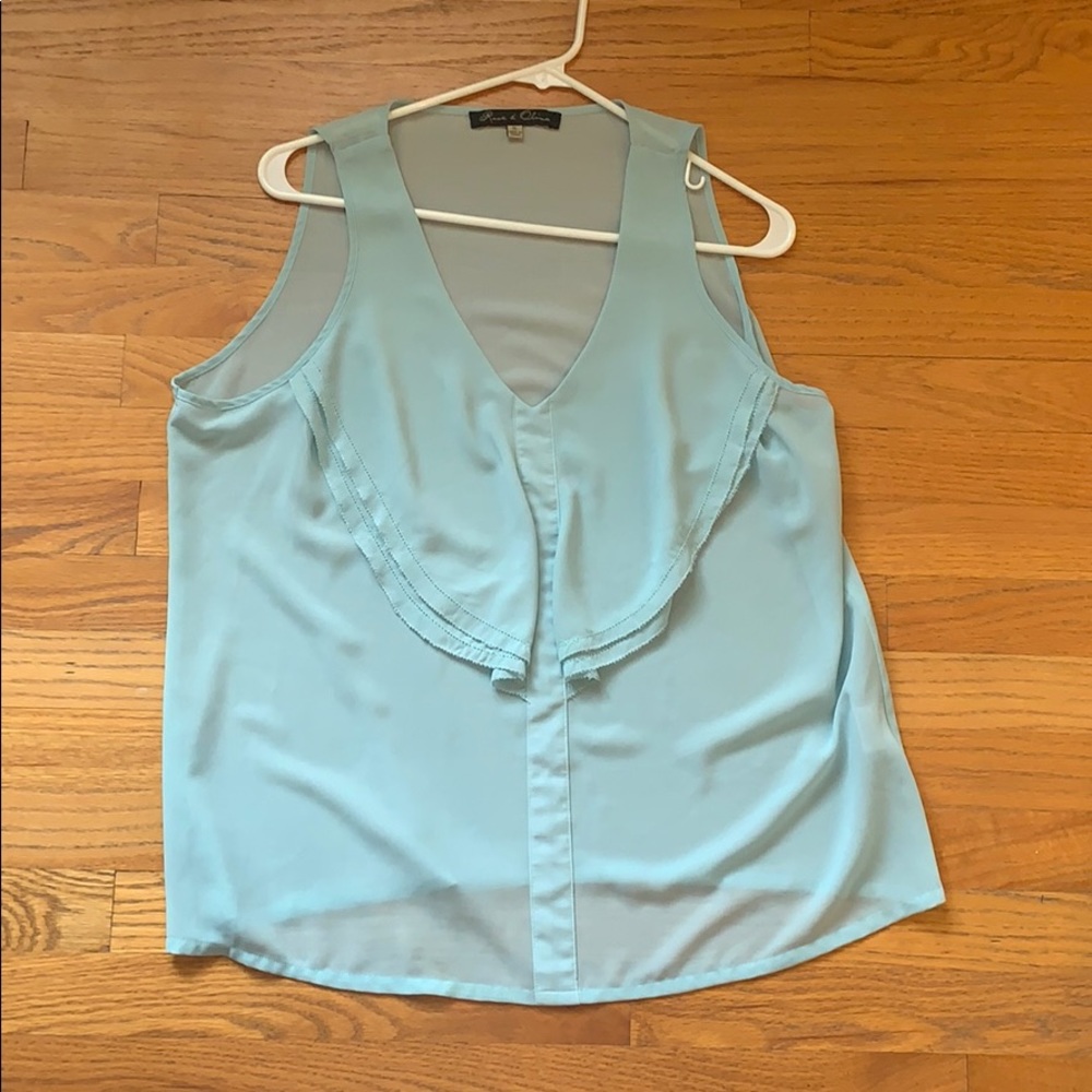 sleeveless blouse